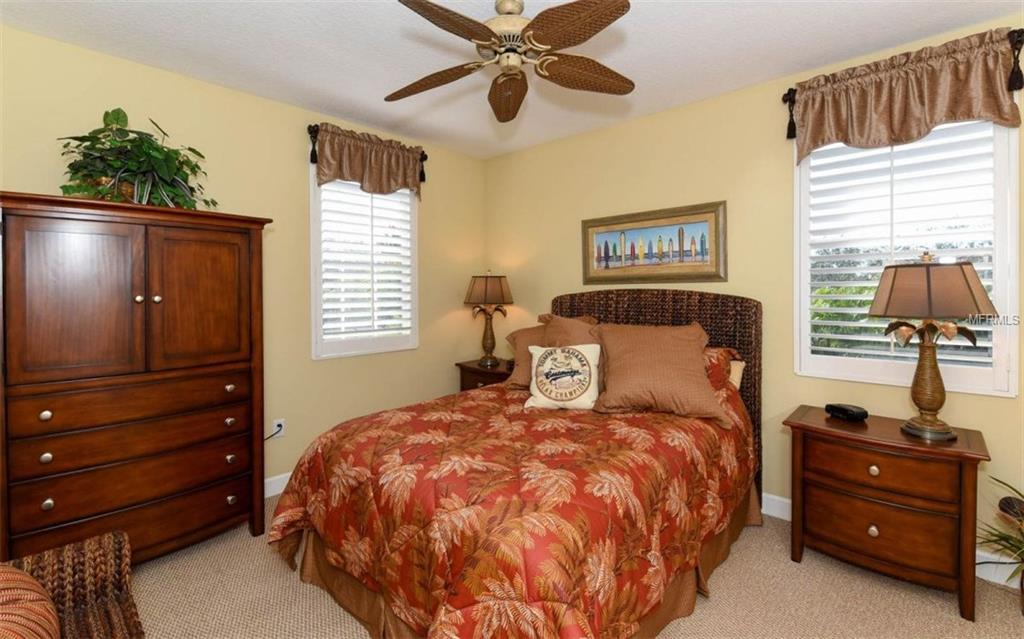 3903 5TH AVENUE NE, BRADENTON, Florida 34208, 3 Bedrooms Bedrooms, 11 Rooms Rooms,3 BathroomsBathrooms,Residential,For sale,5TH,A4202067