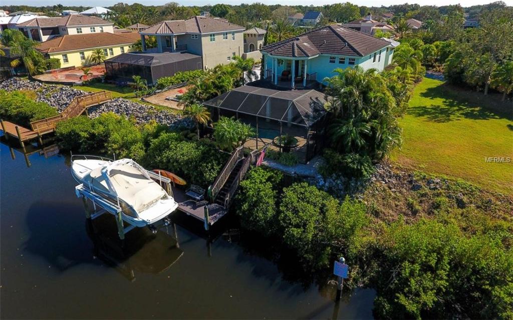 3903 5TH AVENUE NE, BRADENTON, Florida 34208, 3 Bedrooms Bedrooms, 11 Rooms Rooms,3 BathroomsBathrooms,Residential,For sale,5TH,A4202067