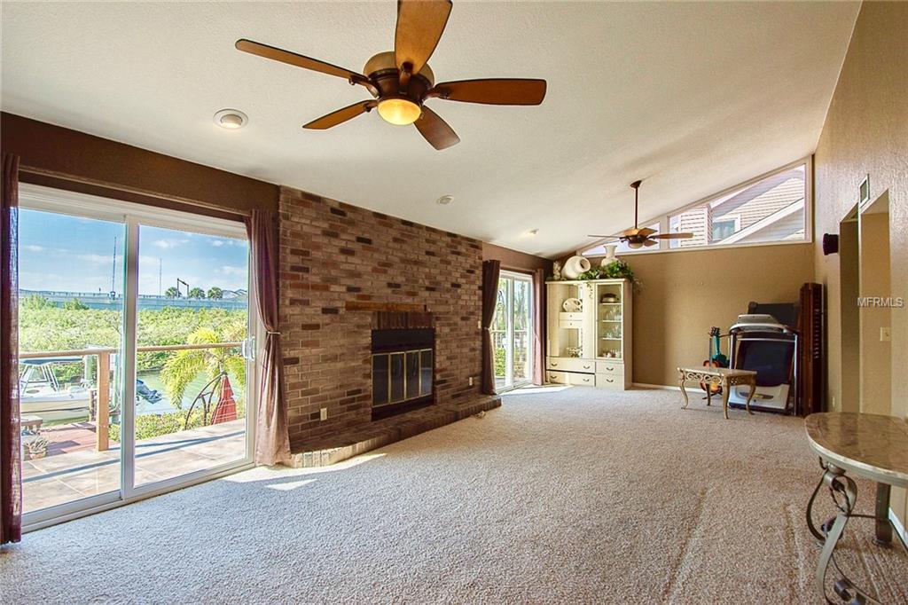 323 6TH AVENUE, INDIAN ROCKS BEACH, Florida 33785, 3 Bedrooms Bedrooms, 3 Rooms Rooms,2 BathroomsBathrooms,Residential,For sale,6TH,U7845710