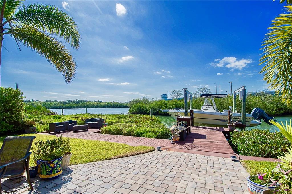 323 6TH AVENUE, INDIAN ROCKS BEACH, Florida 33785, 3 Bedrooms Bedrooms, 3 Rooms Rooms,2 BathroomsBathrooms,Residential,For sale,6TH,U7845710