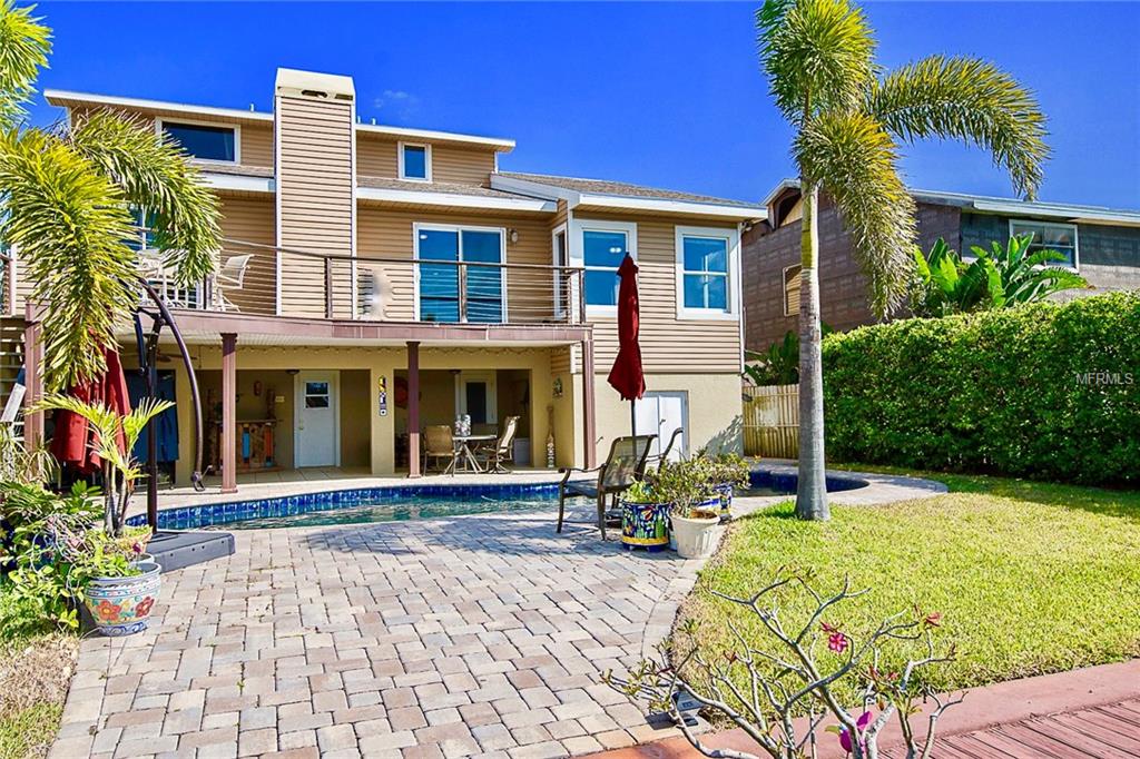 323 6TH AVENUE, INDIAN ROCKS BEACH, Florida 33785, 3 Bedrooms Bedrooms, 3 Rooms Rooms,2 BathroomsBathrooms,Residential,For sale,6TH,U7845710