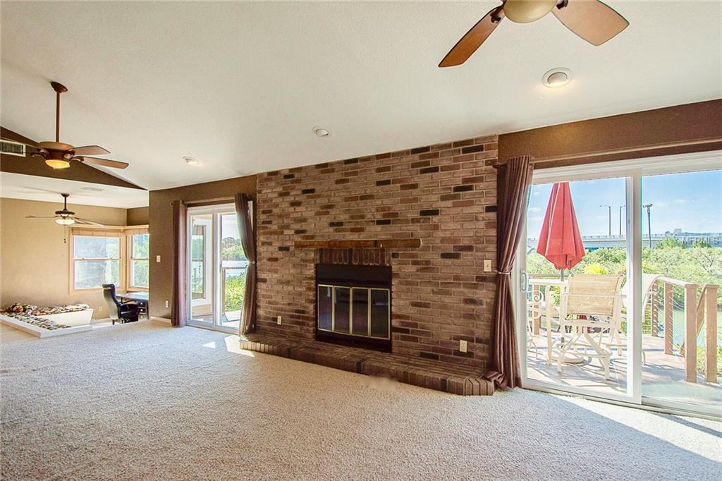 323 6TH AVENUE, INDIAN ROCKS BEACH, Florida 33785, 3 Bedrooms Bedrooms, 3 Rooms Rooms,2 BathroomsBathrooms,Residential,For sale,6TH,U7845710