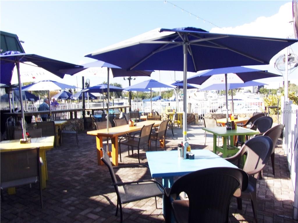 7150 N TAMIAMI TRAIL, SARASOTA, Florida 34243, 1 Bedroom Bedrooms, 3 Rooms Rooms,1 BathroomBathrooms,Residential,For sale,TAMIAMI,A4209184