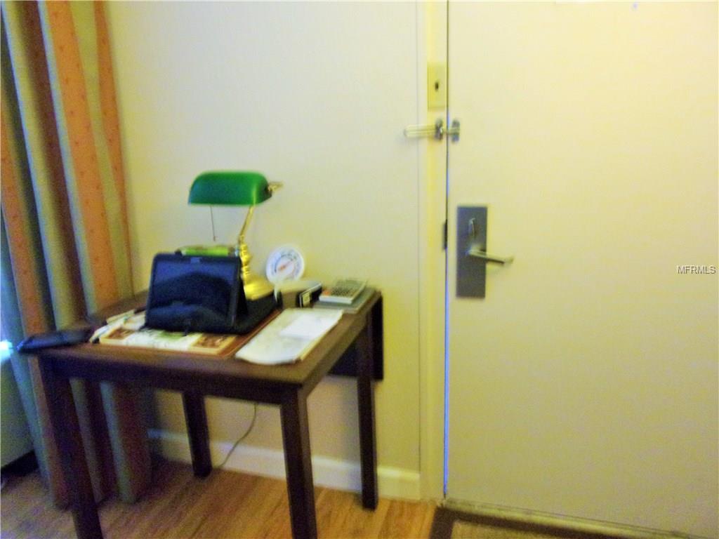 7150 N TAMIAMI TRAIL, SARASOTA, Florida 34243, 1 Bedroom Bedrooms, 3 Rooms Rooms,1 BathroomBathrooms,Residential,For sale,TAMIAMI,A4209184