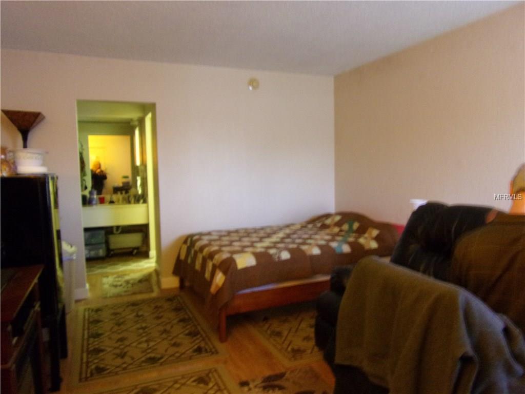 7150 N TAMIAMI TRAIL, SARASOTA, Florida 34243, 1 Bedroom Bedrooms, 3 Rooms Rooms,1 BathroomBathrooms,Residential,For sale,TAMIAMI,A4209184