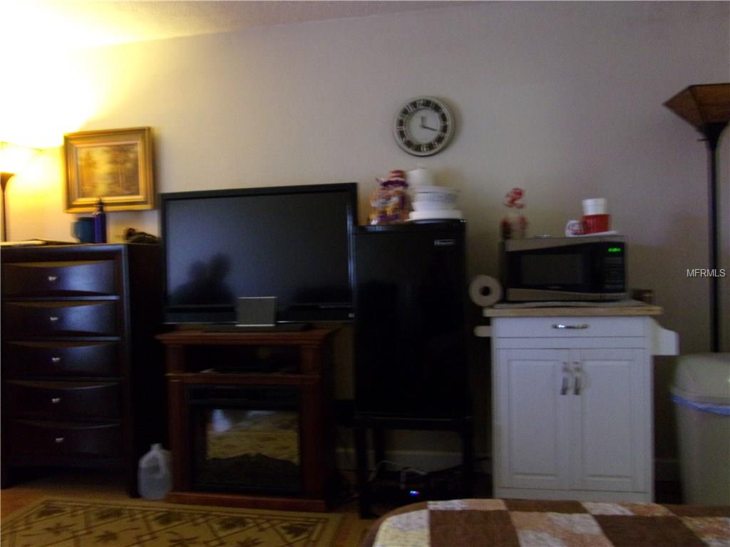 7150 N TAMIAMI TRAIL, SARASOTA, Florida 34243, 1 Bedroom Bedrooms, 3 Rooms Rooms,1 BathroomBathrooms,Residential,For sale,TAMIAMI,A4209184