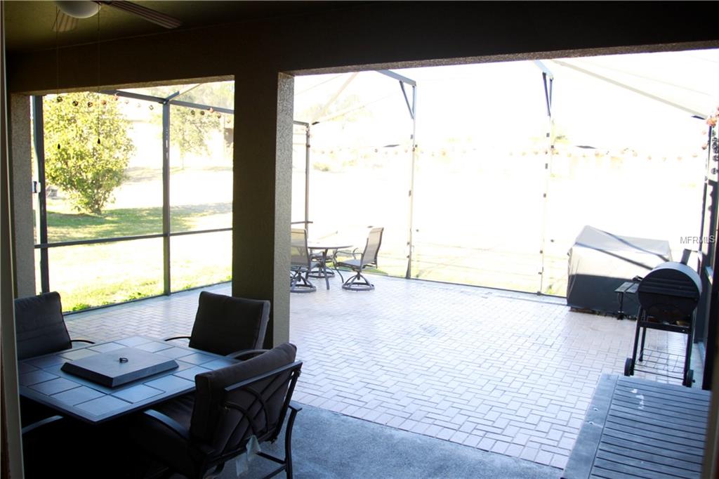 2037 LYNAH AVENUE, APOPKA, Florida 32703, 4 Bedrooms Bedrooms, 3 Rooms Rooms,3 BathroomsBathrooms,Residential,For sale,LYNAH,O5561163