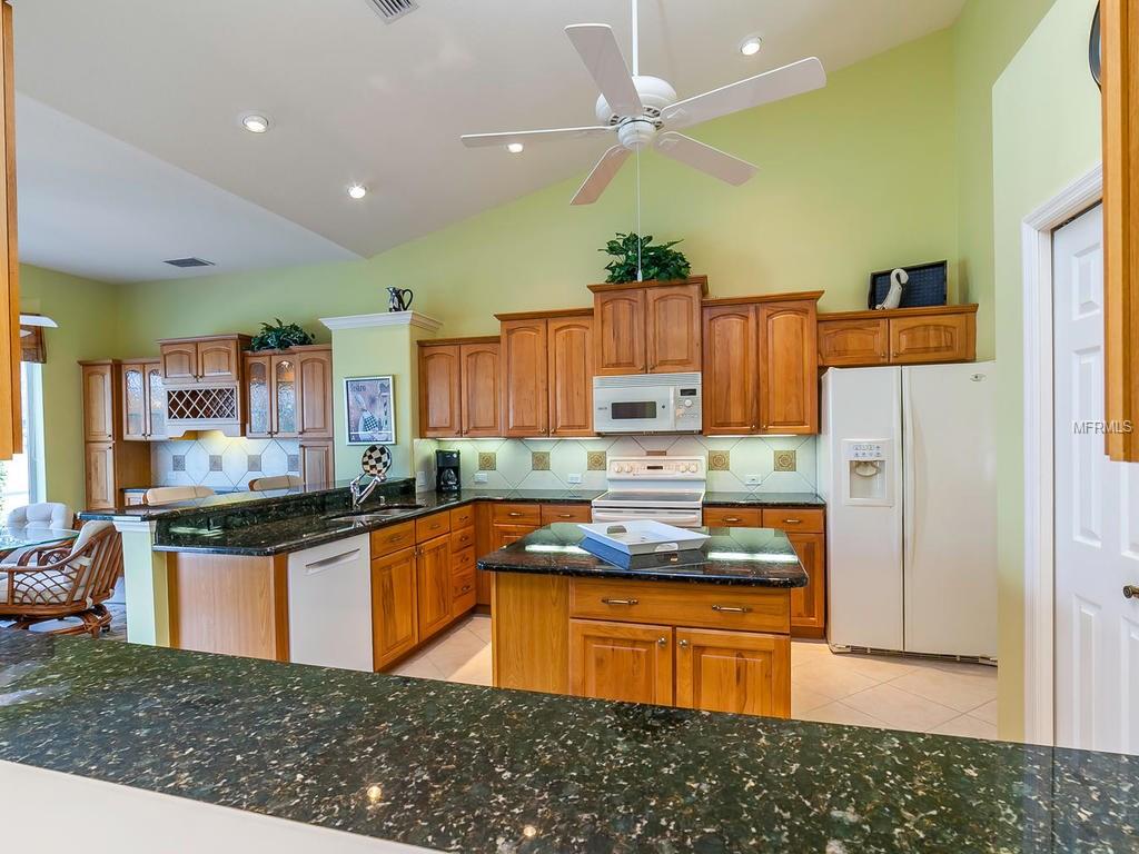 953 CHICKADEE DRIVE, VENICE, Florida 34285, 3 Bedrooms Bedrooms, 8 Rooms Rooms,3 BathroomsBathrooms,Residential,For sale,CHICKADEE,N5916369