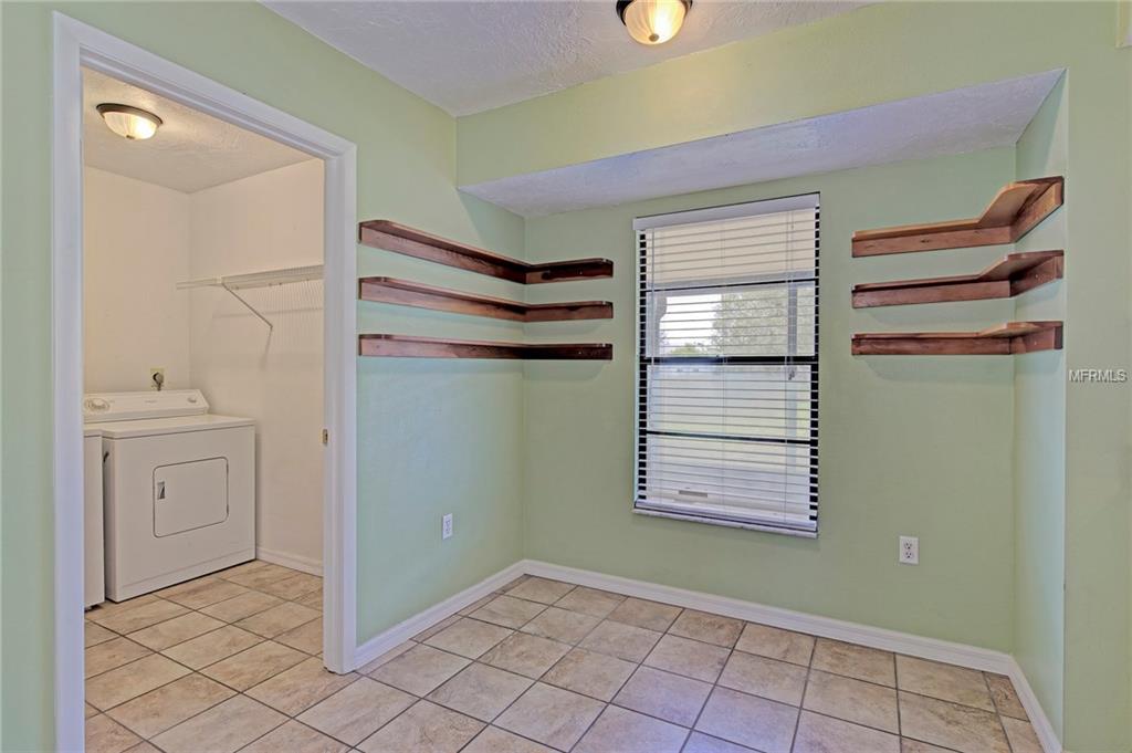 819 44TH AVENUE E, ELLENTON, Florida 34222, 2 Bedrooms Bedrooms, 6 Rooms Rooms,2 BathroomsBathrooms,Residential,For sale,44TH,A4209869