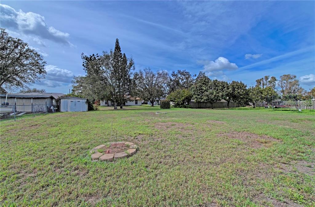 819 44TH AVENUE E, ELLENTON, Florida 34222, 2 Bedrooms Bedrooms, 6 Rooms Rooms,2 BathroomsBathrooms,Residential,For sale,44TH,A4209869
