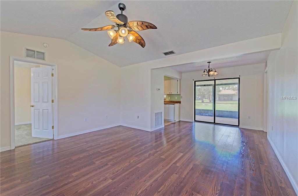 819 44TH AVENUE E, ELLENTON, Florida 34222, 2 Bedrooms Bedrooms, 6 Rooms Rooms,2 BathroomsBathrooms,Residential,For sale,44TH,A4209869