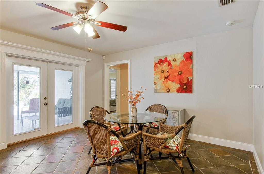 1539 TWIN PALMS LOOP, LUTZ, Florida 33559, 4 Bedrooms Bedrooms, 8 Rooms Rooms,2 BathroomsBathrooms,Residential,For sale,TWIN PALMS,T2928567