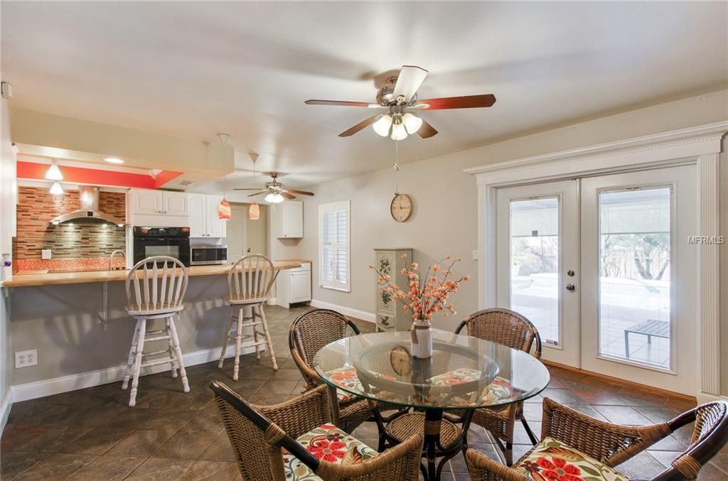 1539 TWIN PALMS LOOP, LUTZ, Florida 33559, 4 Bedrooms Bedrooms, 8 Rooms Rooms,2 BathroomsBathrooms,Residential,For sale,TWIN PALMS,T2928567