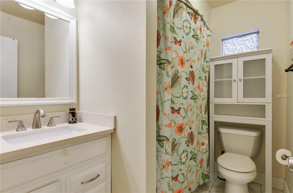 1539 TWIN PALMS LOOP, LUTZ, Florida 33559, 4 Bedrooms Bedrooms, 8 Rooms Rooms,2 BathroomsBathrooms,Residential,For sale,TWIN PALMS,T2928567