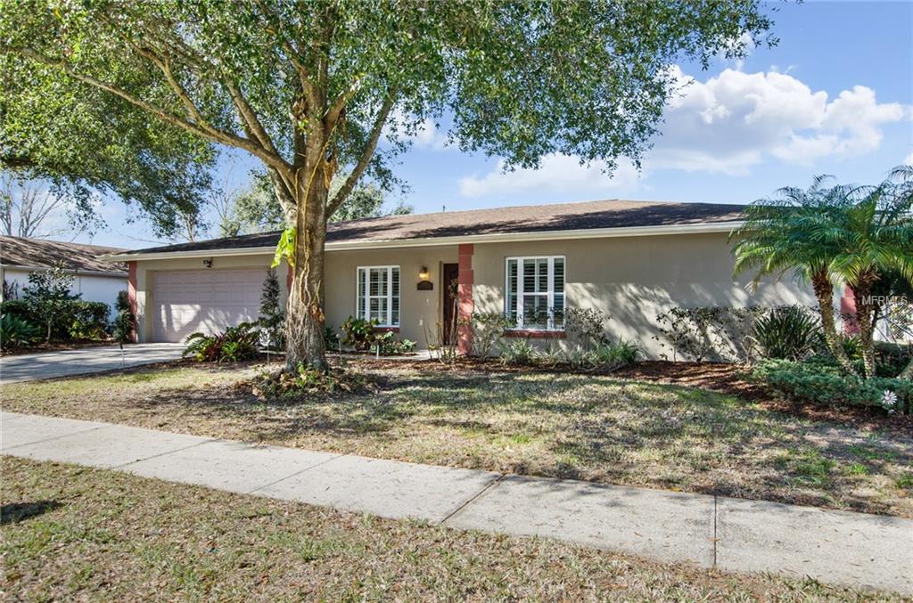 1539 TWIN PALMS LOOP, LUTZ, Florida 33559, 4 Bedrooms Bedrooms, 8 Rooms Rooms,2 BathroomsBathrooms,Residential,For sale,TWIN PALMS,T2928567