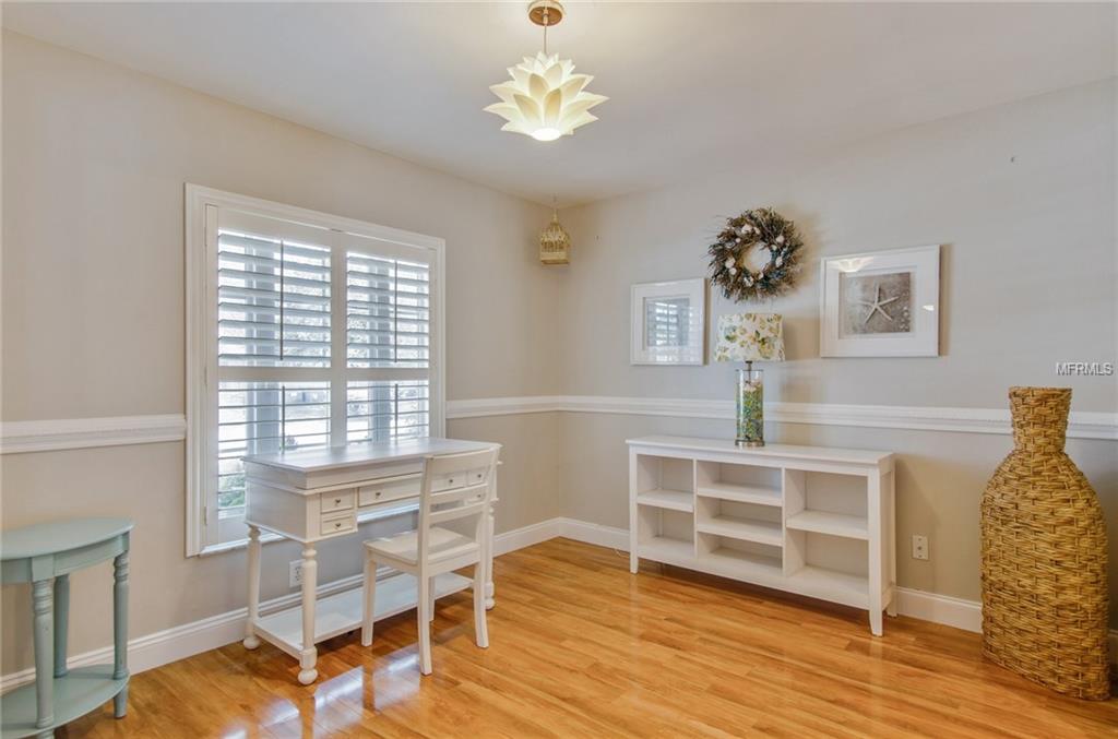 1539 TWIN PALMS LOOP, LUTZ, Florida 33559, 4 Bedrooms Bedrooms, 8 Rooms Rooms,2 BathroomsBathrooms,Residential,For sale,TWIN PALMS,T2928567