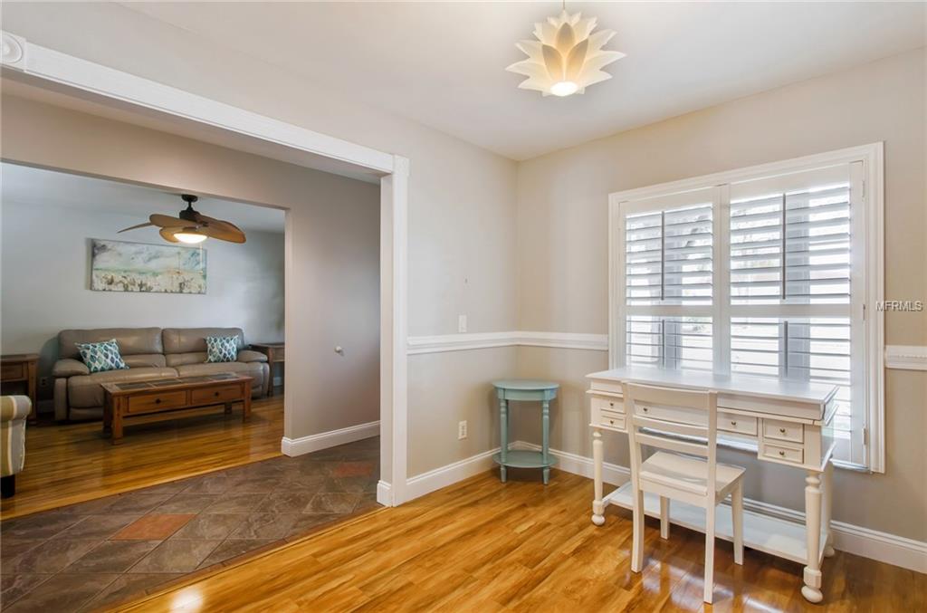 1539 TWIN PALMS LOOP, LUTZ, Florida 33559, 4 Bedrooms Bedrooms, 8 Rooms Rooms,2 BathroomsBathrooms,Residential,For sale,TWIN PALMS,T2928567