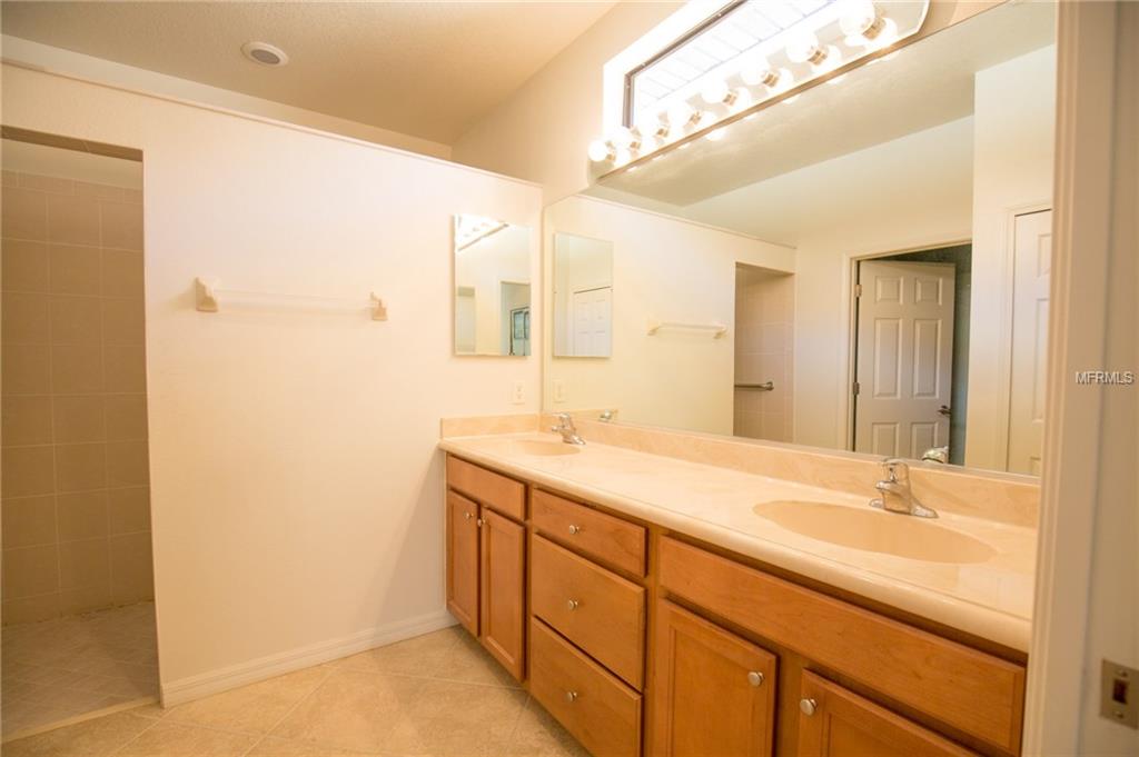 20520 CAPELLO DRIVE, VENICE, Florida 34292, 2 Bedrooms Bedrooms, 10 Rooms Rooms,2 BathroomsBathrooms,Residential,For sale,CAPELLO,A4193860