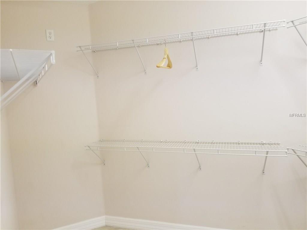 197 VALENCIA LAKES DRIVE, VENICE, Florida 34292, 3 Bedrooms Bedrooms, 6 Rooms Rooms,3 BathroomsBathrooms,Residential,For sale,VALENCIA LAKES,N5915142