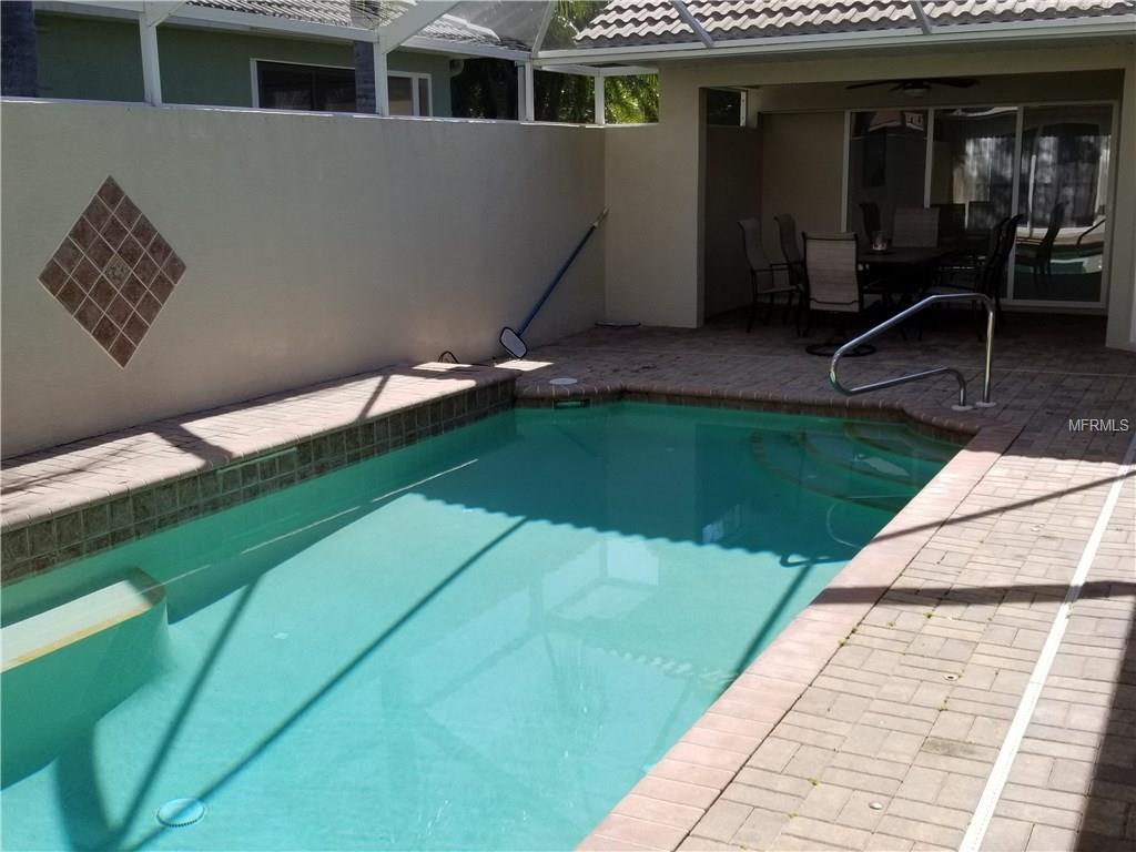 197 VALENCIA LAKES DRIVE, VENICE, Florida 34292, 3 Bedrooms Bedrooms, 6 Rooms Rooms,3 BathroomsBathrooms,Residential,For sale,VALENCIA LAKES,N5915142