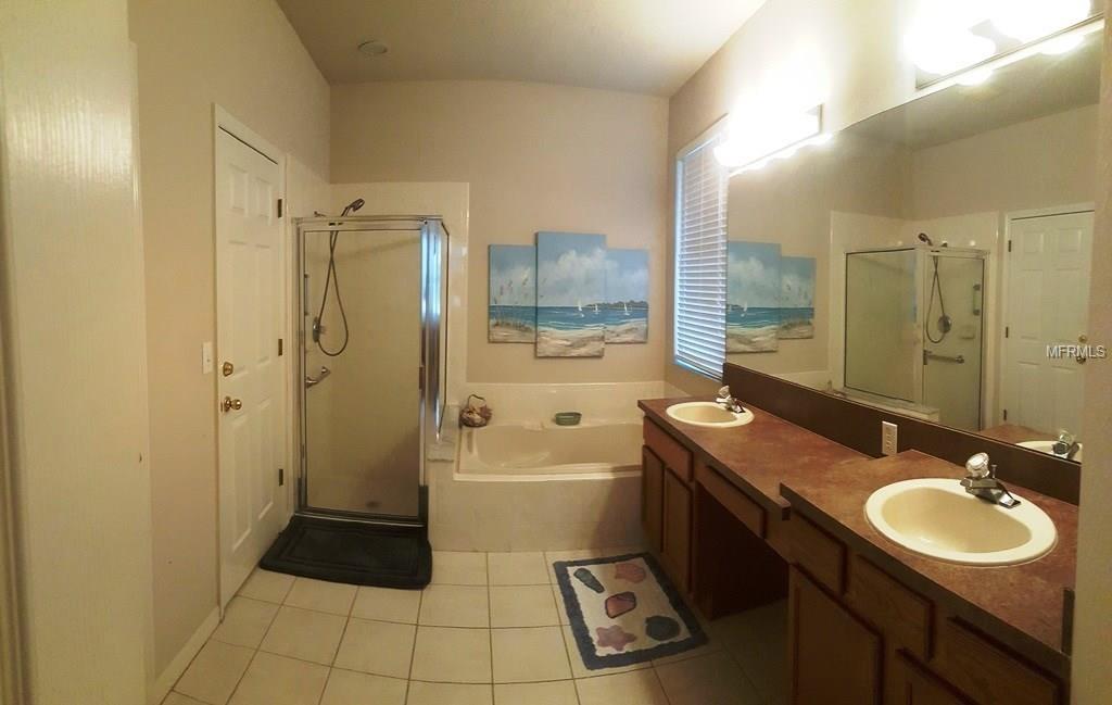 1535 ROLLING MEADOW DRIVE, VALRICO, Florida 33594, 4 Bedrooms Bedrooms, 8 Rooms Rooms,2 BathroomsBathrooms,Residential,For sale,ROLLING MEADOW,T2916485