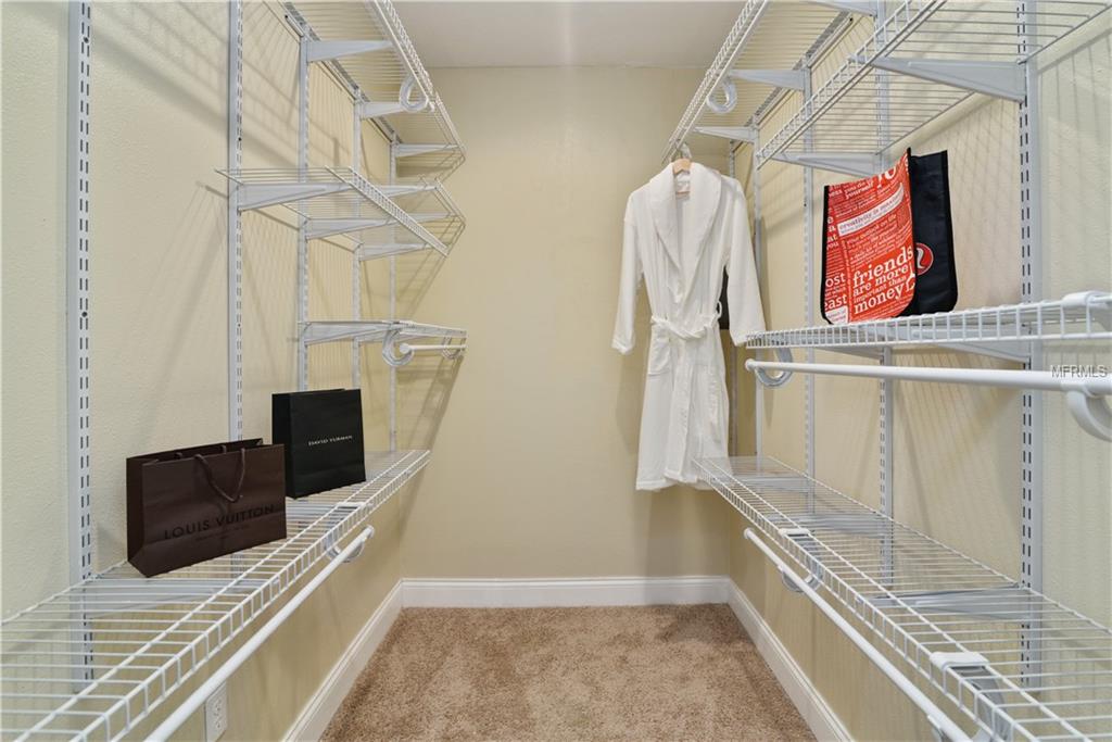 1521 SUGARWOOD CIRCLE, WINTER PARK, Florida 32792, 4 Bedrooms Bedrooms, 7 Rooms Rooms,4 BathroomsBathrooms,Residential,For sale,SUGARWOOD,S4855517