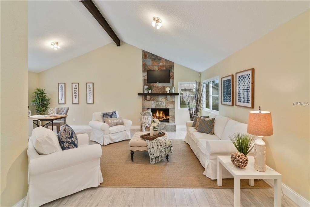 1521 SUGARWOOD CIRCLE, WINTER PARK, Florida 32792, 4 Bedrooms Bedrooms, 7 Rooms Rooms,4 BathroomsBathrooms,Residential,For sale,SUGARWOOD,S4855517