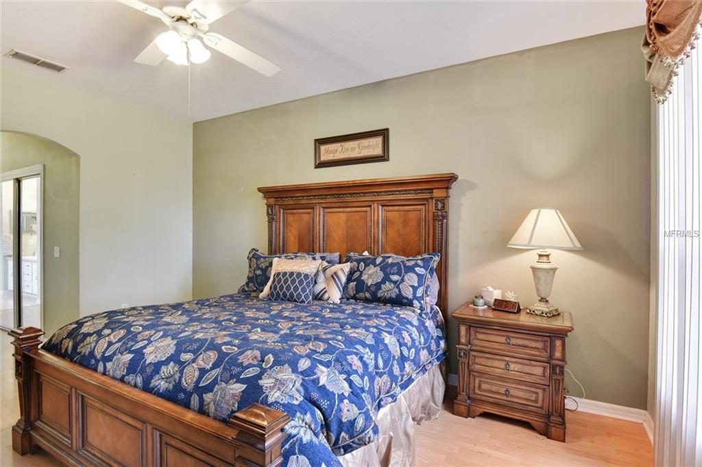 332 FERNHILL DRIVE, DEBARY, Florida 32713, 3 Bedrooms Bedrooms, 8 Rooms Rooms,2 BathroomsBathrooms,Residential,For sale,FERNHILL,O5556002