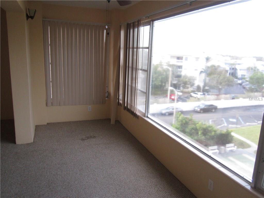 6800 20TH AVENUE N, ST PETERSBURG, Florida 33710, 2 Bedrooms Bedrooms, 6 Rooms Rooms,2 BathroomsBathrooms,Residential,For sale,20TH,U7846089