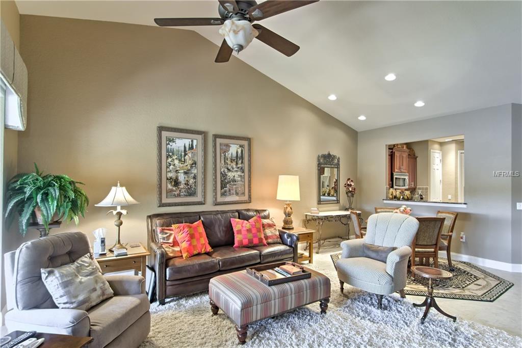 2904 MISSION LAKES DRIVE, LAKELAND, Florida 33803, 3 Bedrooms Bedrooms, 6 Rooms Rooms,2 BathroomsBathrooms,Residential,For sale,MISSION LAKES,L4725358