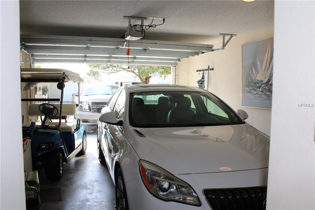 2583 HIALEAH AVE, THE VILLAGES, Florida 32162, 2 Bedrooms Bedrooms, 5 Rooms Rooms,2 BathroomsBathrooms,Residential,For sale,HIALEAH AVE,G4852579