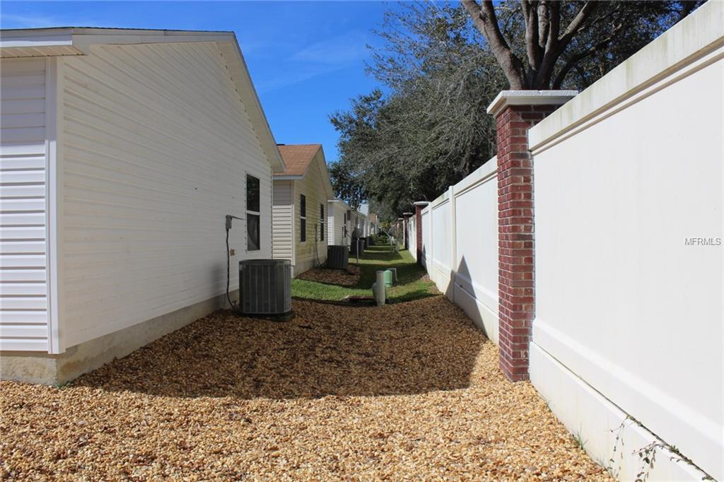 2583 HIALEAH AVE, THE VILLAGES, Florida 32162, 2 Bedrooms Bedrooms, 5 Rooms Rooms,2 BathroomsBathrooms,Residential,For sale,HIALEAH AVE,G4852579