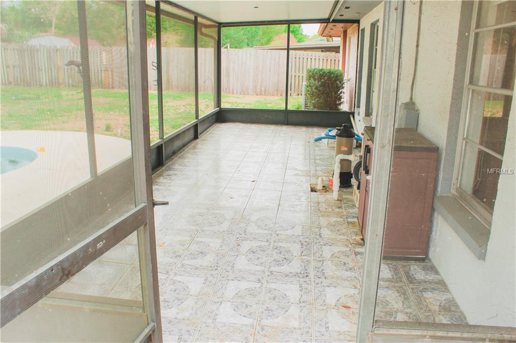 1703 ORANGE HILL DRIVE, BRANDON, Florida 33510, 3 Bedrooms Bedrooms, 9 Rooms Rooms,3 BathroomsBathrooms,Residential,For sale,ORANGE HILL,L4725464