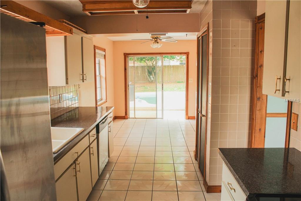 1703 ORANGE HILL DRIVE, BRANDON, Florida 33510, 3 Bedrooms Bedrooms, 9 Rooms Rooms,3 BathroomsBathrooms,Residential,For sale,ORANGE HILL,L4725464