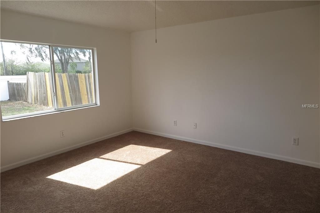 11809 BRENFORD CREST DRIVE, RIVERVIEW, Florida 33579, 3 Bedrooms Bedrooms, 3 Rooms Rooms,2 BathroomsBathrooms,Residential,For sale,BRENFORD CREST,T2928002