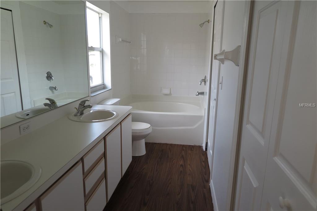 11809 BRENFORD CREST DRIVE, RIVERVIEW, Florida 33579, 3 Bedrooms Bedrooms, 3 Rooms Rooms,2 BathroomsBathrooms,Residential,For sale,BRENFORD CREST,T2928002