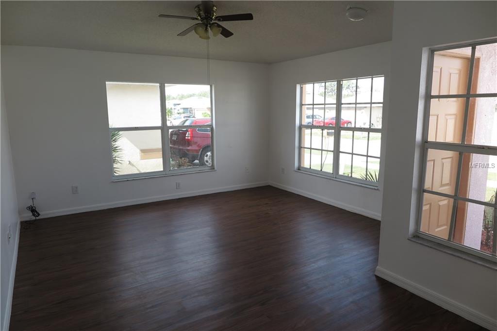 11809 BRENFORD CREST DRIVE, RIVERVIEW, Florida 33579, 3 Bedrooms Bedrooms, 3 Rooms Rooms,2 BathroomsBathrooms,Residential,For sale,BRENFORD CREST,T2928002