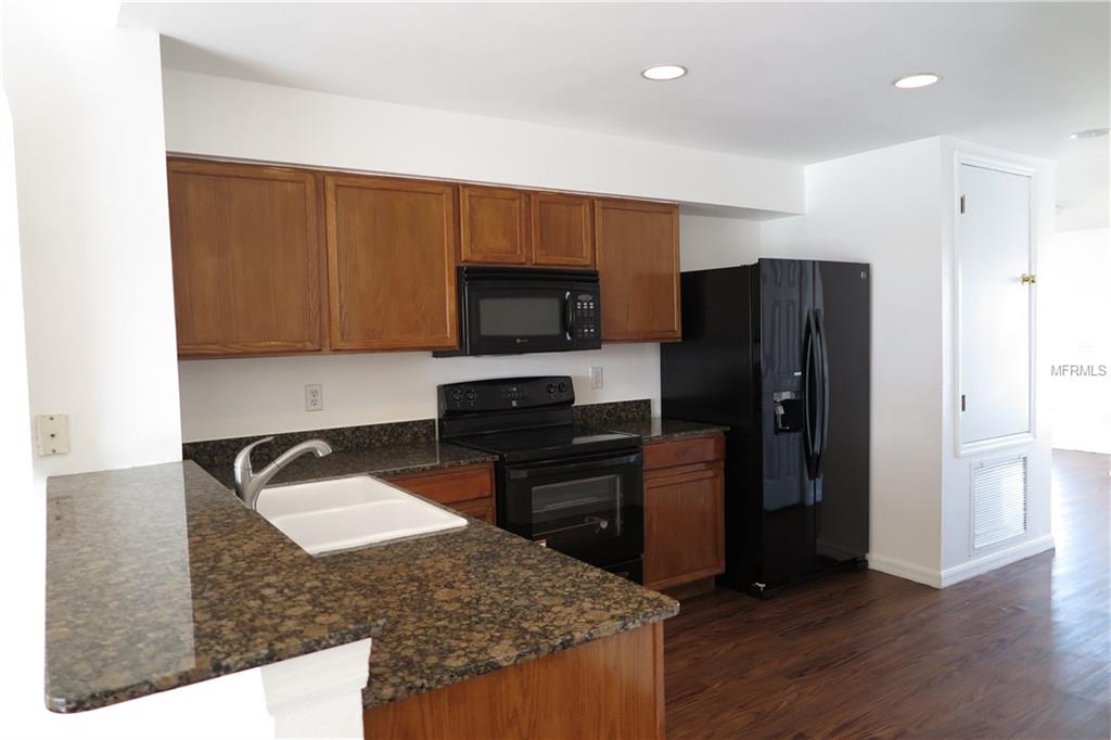 11809 BRENFORD CREST DRIVE, RIVERVIEW, Florida 33579, 3 Bedrooms Bedrooms, 3 Rooms Rooms,2 BathroomsBathrooms,Residential,For sale,BRENFORD CREST,T2928002