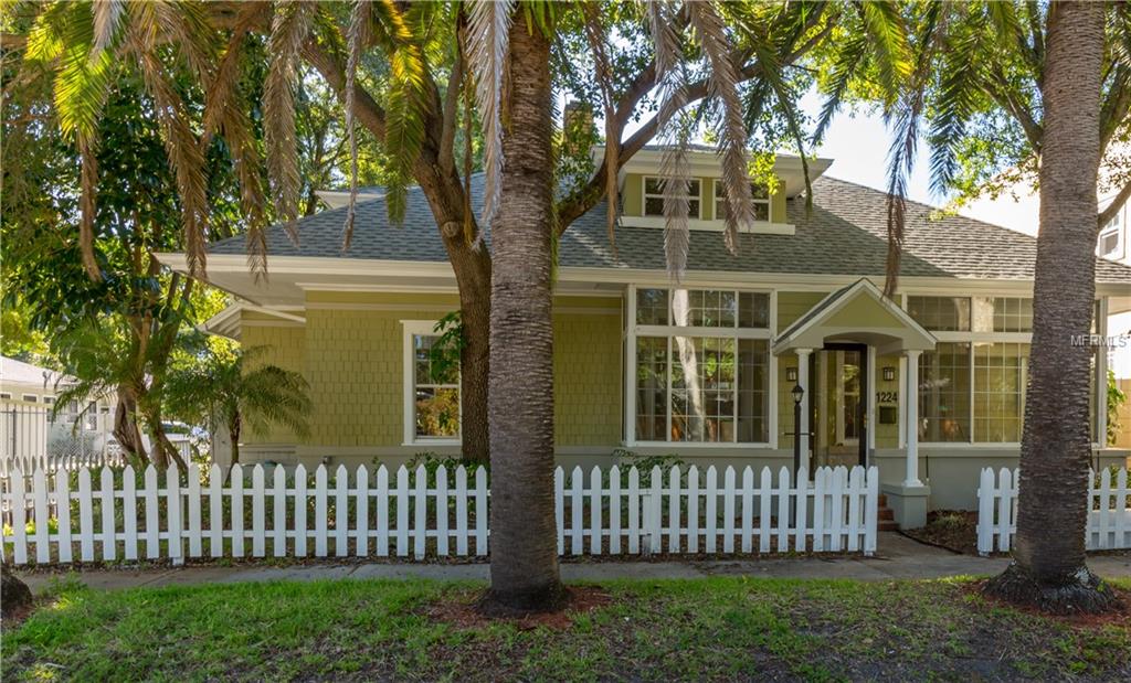 1224 CHERRY STREET NE, ST PETERSBURG, Florida 33701, 3 Bedrooms Bedrooms, 7 Rooms Rooms,3 BathroomsBathrooms,Residential,For sale,CHERRY,T2928189