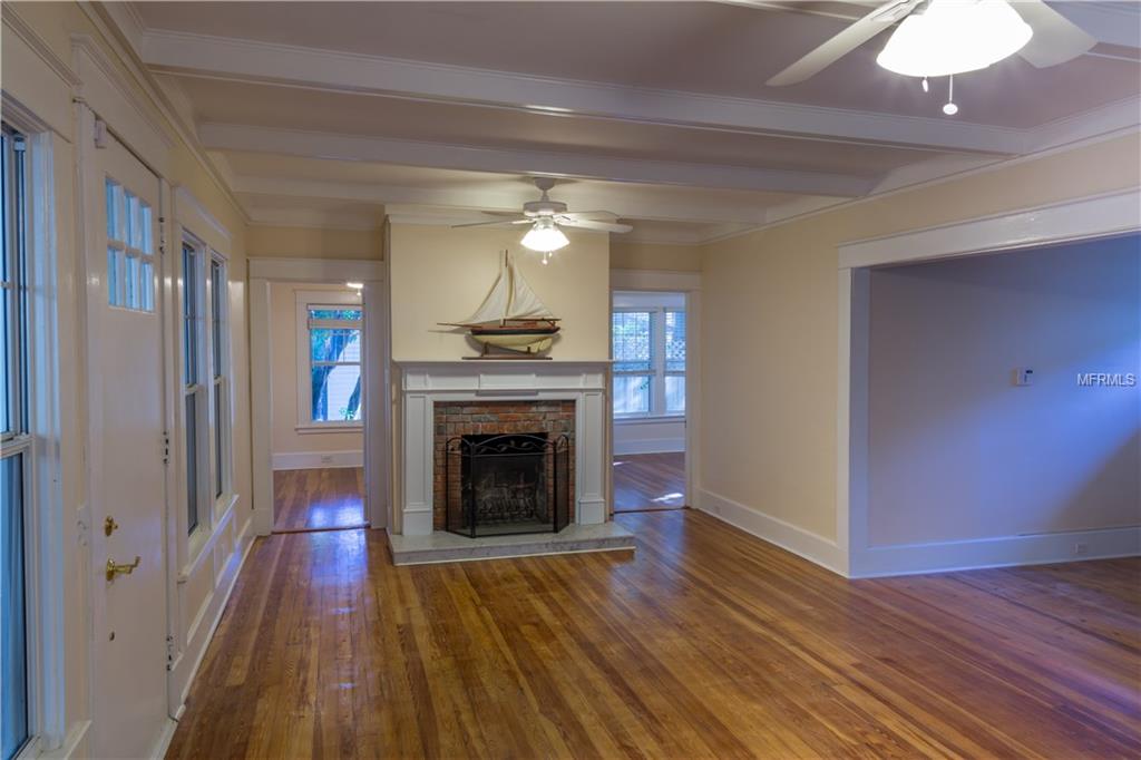 1224 CHERRY STREET NE, ST PETERSBURG, Florida 33701, 3 Bedrooms Bedrooms, 7 Rooms Rooms,3 BathroomsBathrooms,Residential,For sale,CHERRY,T2928189