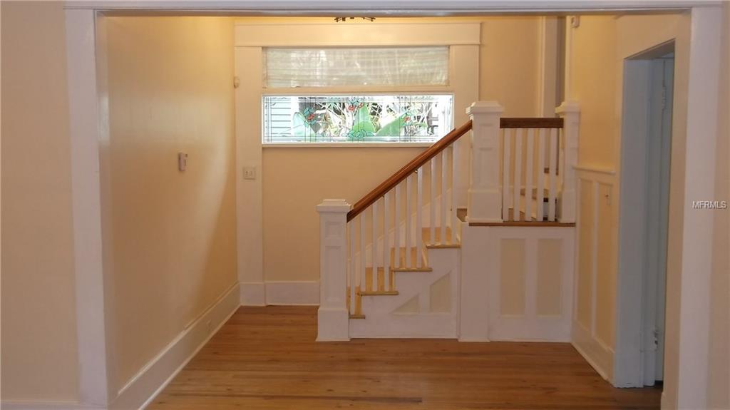 1224 CHERRY STREET NE, ST PETERSBURG, Florida 33701, 3 Bedrooms Bedrooms, 7 Rooms Rooms,3 BathroomsBathrooms,Residential,For sale,CHERRY,T2928189