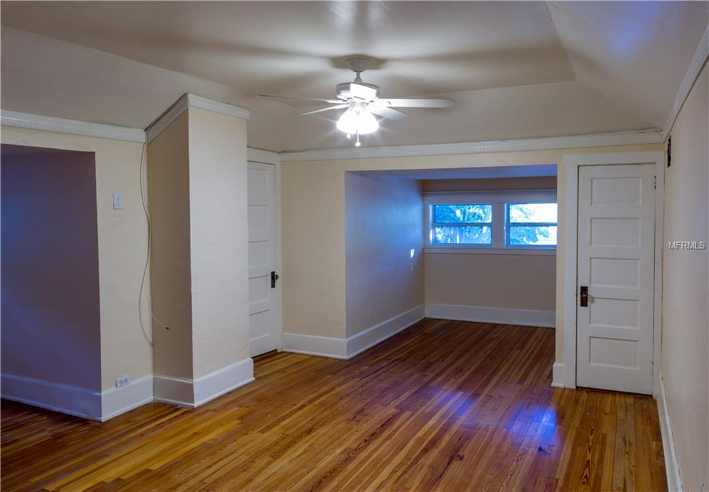 1224 CHERRY STREET NE, ST PETERSBURG, Florida 33701, 3 Bedrooms Bedrooms, 7 Rooms Rooms,3 BathroomsBathrooms,Residential,For sale,CHERRY,T2928189