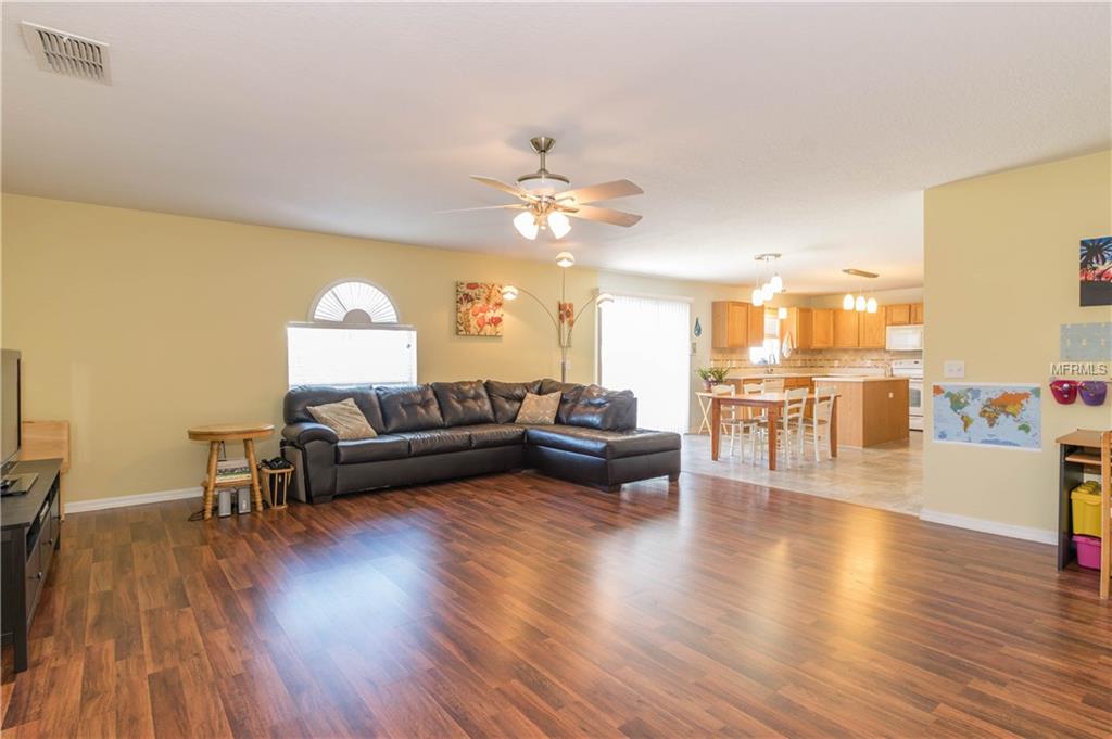 333 FISH HAWK DRIVE, WINTER HAVEN, Florida 33884, 6 Bedrooms Bedrooms, 11 Rooms Rooms,4 BathroomsBathrooms,Residential,For sale,FISH HAWK,P4718031