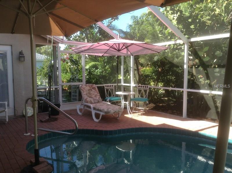 246 WOODLAND DRIVE, ENGLEWOOD, Florida 34223, 3 Bedrooms Bedrooms, 8 Rooms Rooms,2 BathroomsBathrooms,Residential,For sale,WOODLAND,W7636117