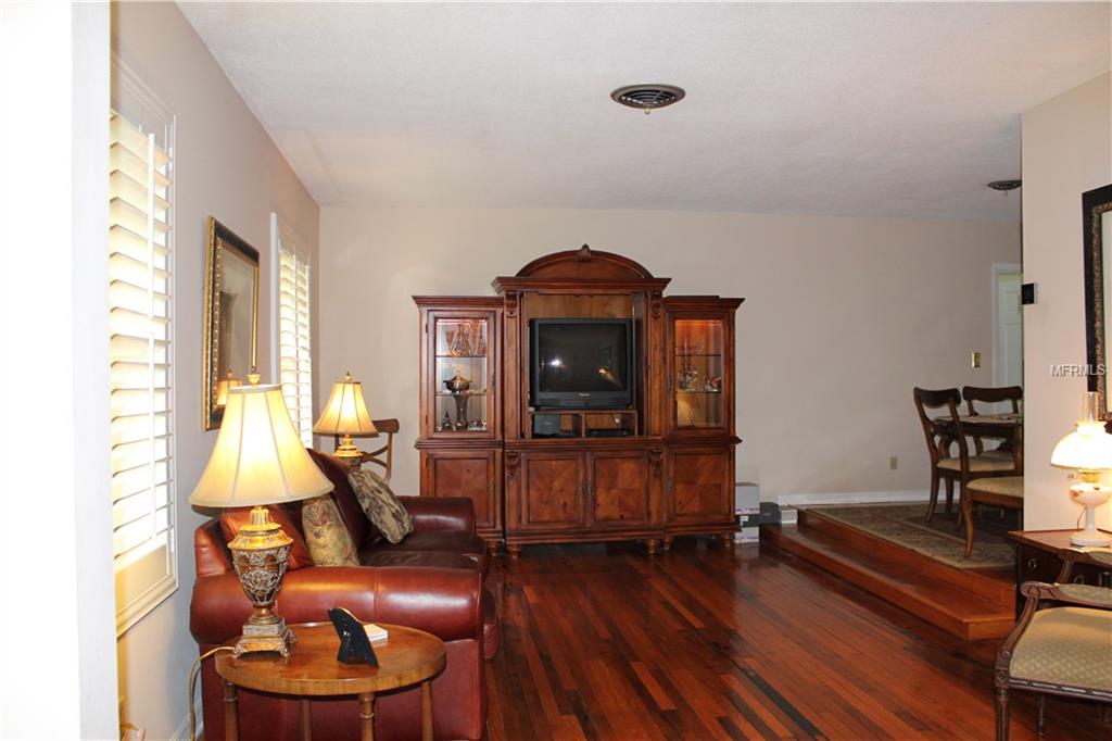 1200 WILLOWBROOK TRAIL, MAITLAND, Florida 32751, 4 Bedrooms Bedrooms, 9 Rooms Rooms,2 BathroomsBathrooms,Residential,For sale,WILLOWBROOK,O5554985