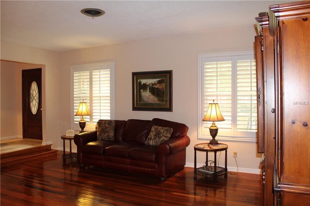 1200 WILLOWBROOK TRAIL, MAITLAND, Florida 32751, 4 Bedrooms Bedrooms, 9 Rooms Rooms,2 BathroomsBathrooms,Residential,For sale,WILLOWBROOK,O5554985