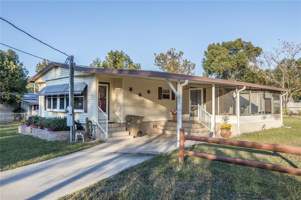 34440 OAK AVE, LEESBURG, Florida 34788, 2 Bedrooms Bedrooms, 6 Rooms Rooms,2 BathroomsBathrooms,Residential,For sale,OAK AVE,G4851558