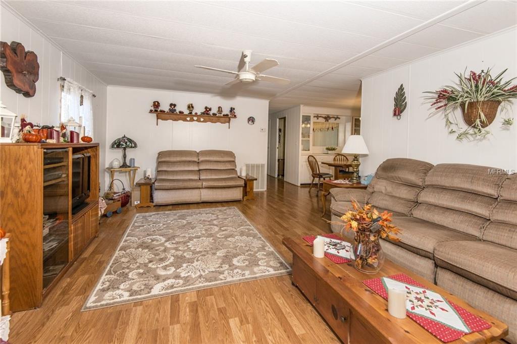 34440 OAK AVE, LEESBURG, Florida 34788, 2 Bedrooms Bedrooms, 6 Rooms Rooms,2 BathroomsBathrooms,Residential,For sale,OAK AVE,G4851558