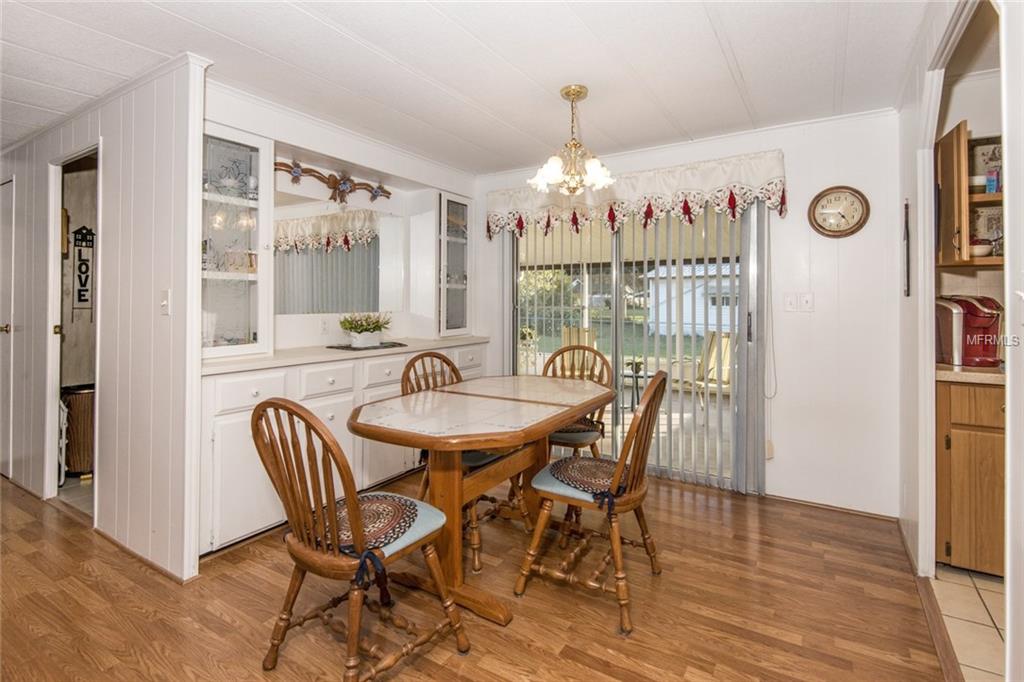 34440 OAK AVE, LEESBURG, Florida 34788, 2 Bedrooms Bedrooms, 6 Rooms Rooms,2 BathroomsBathrooms,Residential,For sale,OAK AVE,G4851558