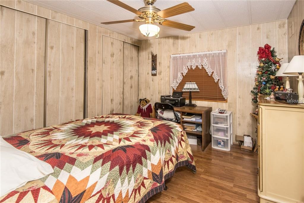 34440 OAK AVE, LEESBURG, Florida 34788, 2 Bedrooms Bedrooms, 6 Rooms Rooms,2 BathroomsBathrooms,Residential,For sale,OAK AVE,G4851558